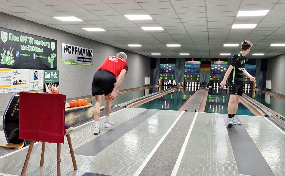 Niederlage beim Spitzenreiter Niederlage beim Spitzenreiter