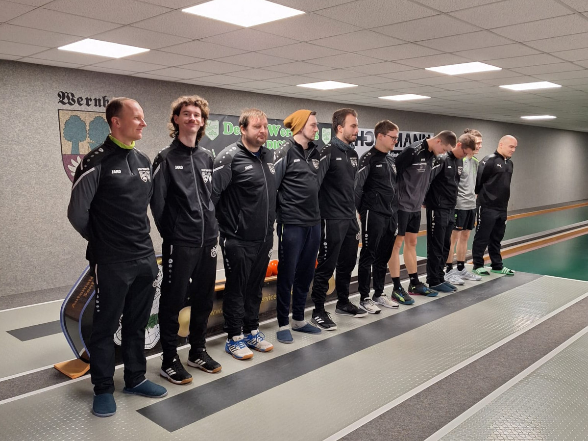 Niederlage beim Spitzenreiter Niederlage beim Spitzenreiter