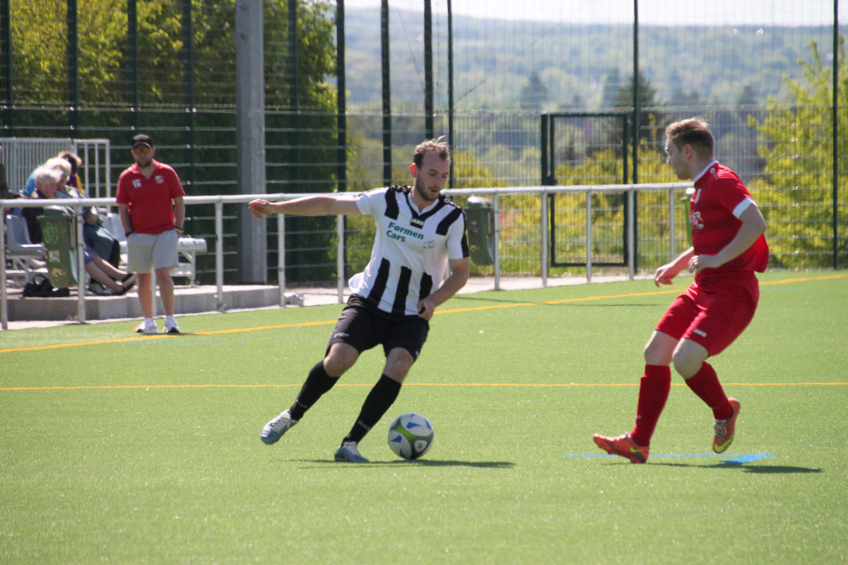 Die Zweite siegt spät gegen Pfiffelbach und bleibt fairste Mannschaft der Liga