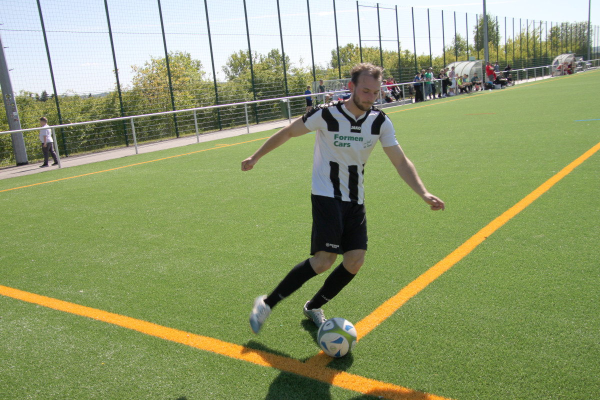 Die Zweite siegt spät gegen Pfiffelbach und bleibt fairste Mannschaft der Liga