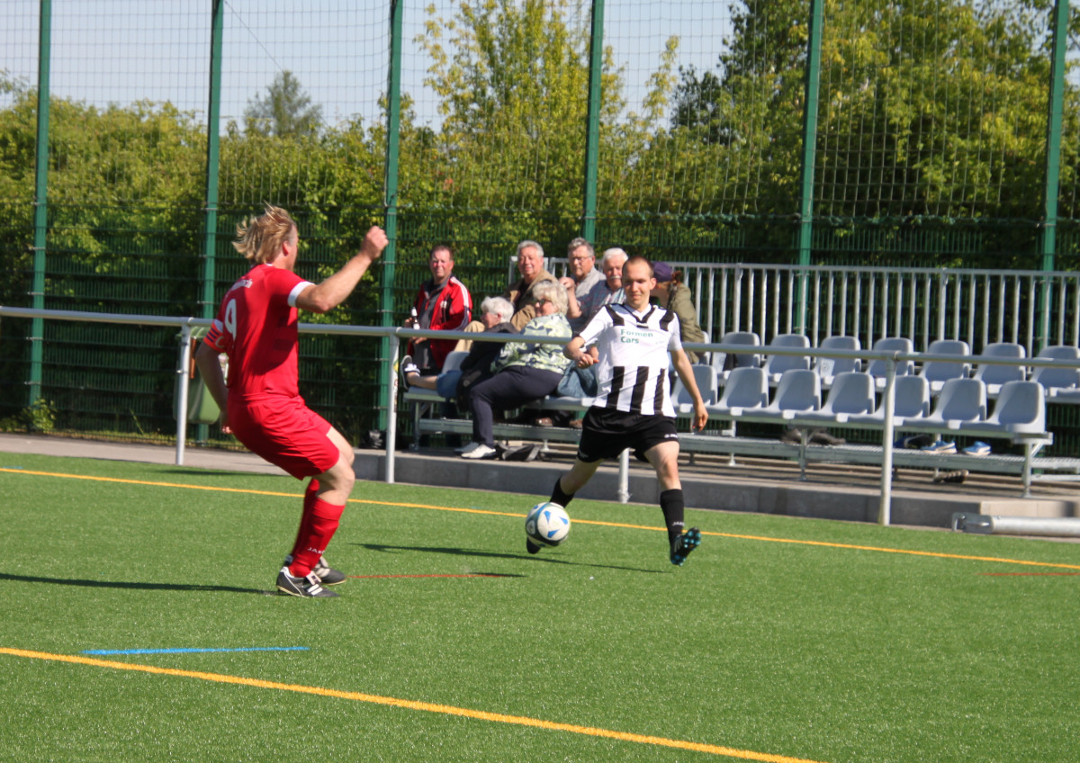 Die Zweite siegt spät gegen Pfiffelbach und bleibt fairste Mannschaft der Liga