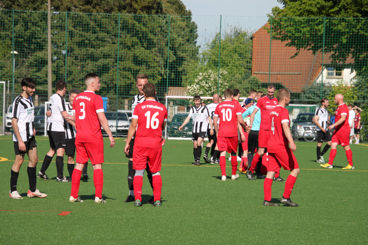 Die Zweite siegt spät gegen Pfiffelbach und bleibt fairste Mannschaft der Liga
