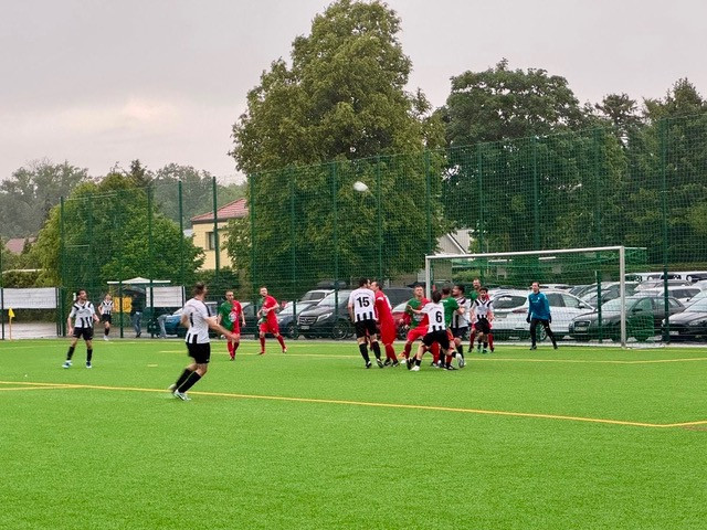 Donnerwetter auf dem Lindenberg - Die Zweite ballert sich zum Klassenerhalt! Donnerwetter auf dem Lindenberg - Die Zweite ballert sich zum Klassenerhalt!
