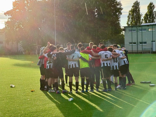 Donnerwetter auf dem Lindenberg - Die Zweite ballert sich zum Klassenerhalt! Donnerwetter auf dem Lindenberg - Die Zweite ballert sich zum Klassenerhalt!