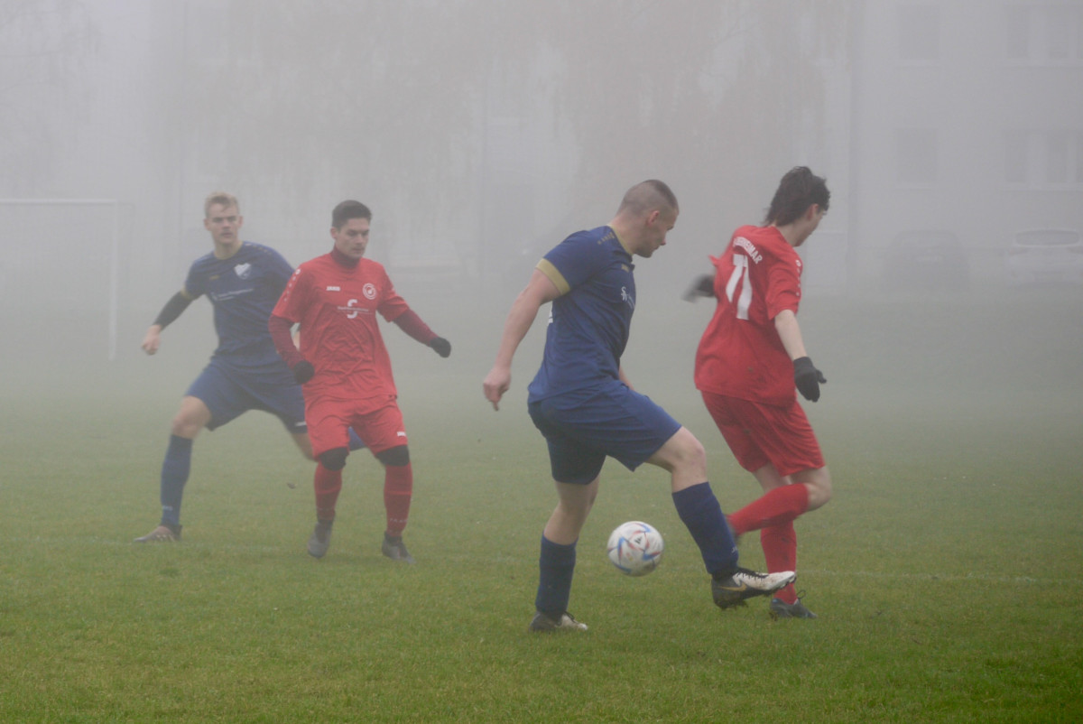 Eiskalte Niederlage im Nebel von Großobringen Eiskalte Niederlage im Nebel von Großobringen