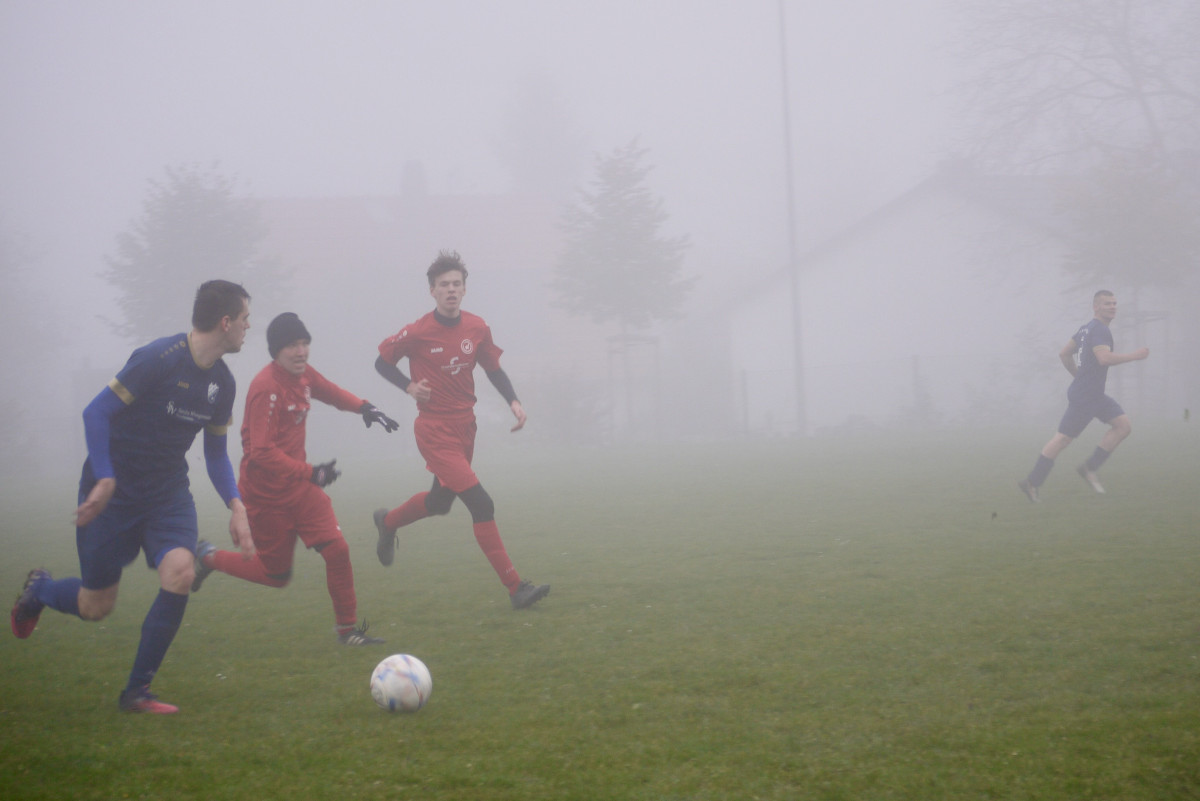 Eiskalte Niederlage im Nebel von Großobringen Eiskalte Niederlage im Nebel von Großobringen
