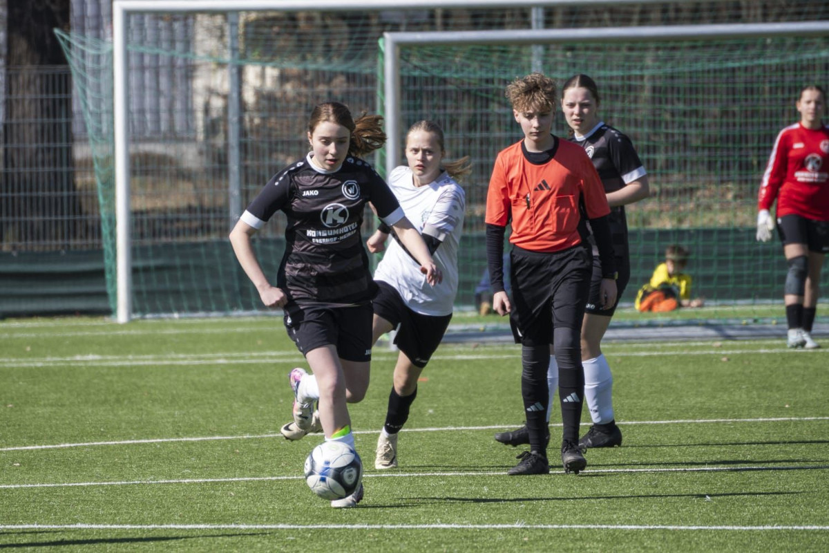Heimsieg gegen Breitenbach Heimsieg gegen Breitenbach