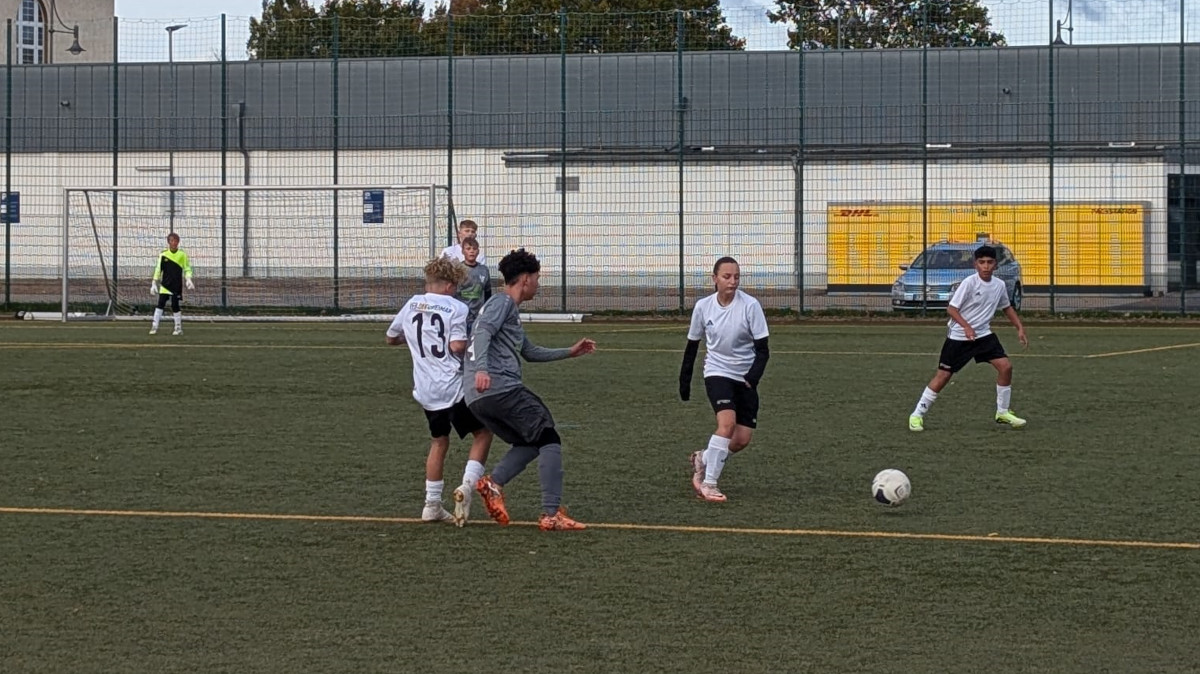 C-Junioren gewinnen Blitzturnier in Erfurt C-Junioren gewinnen Blitzturnier in Erfurt