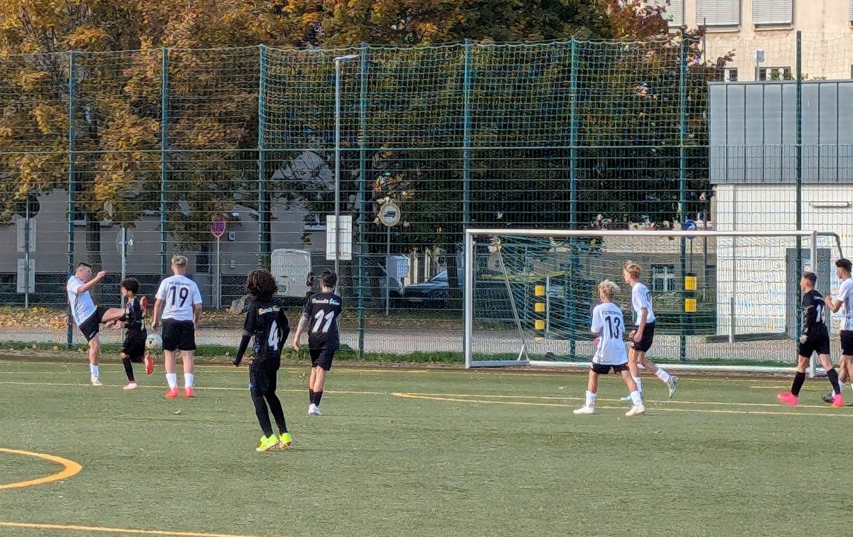 C-Junioren gewinnen Blitzturnier in Erfurt C-Junioren gewinnen Blitzturnier in Erfurt