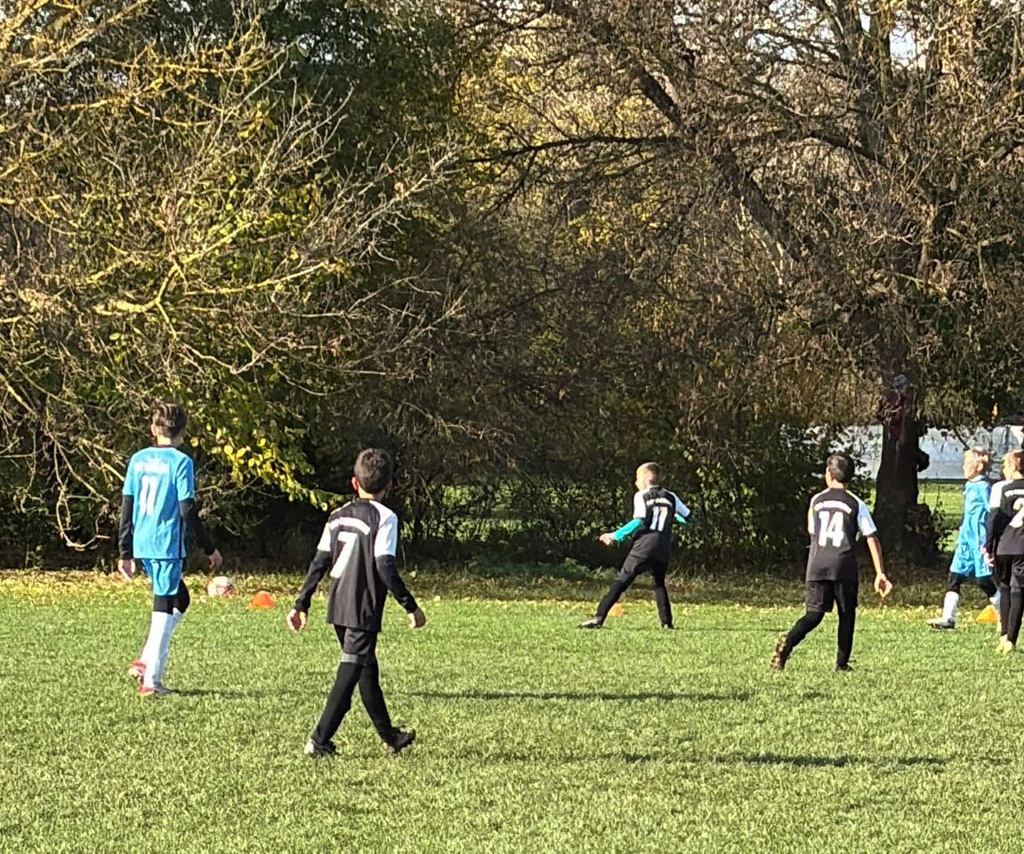 Punktspiel mit Kuchenverkauf