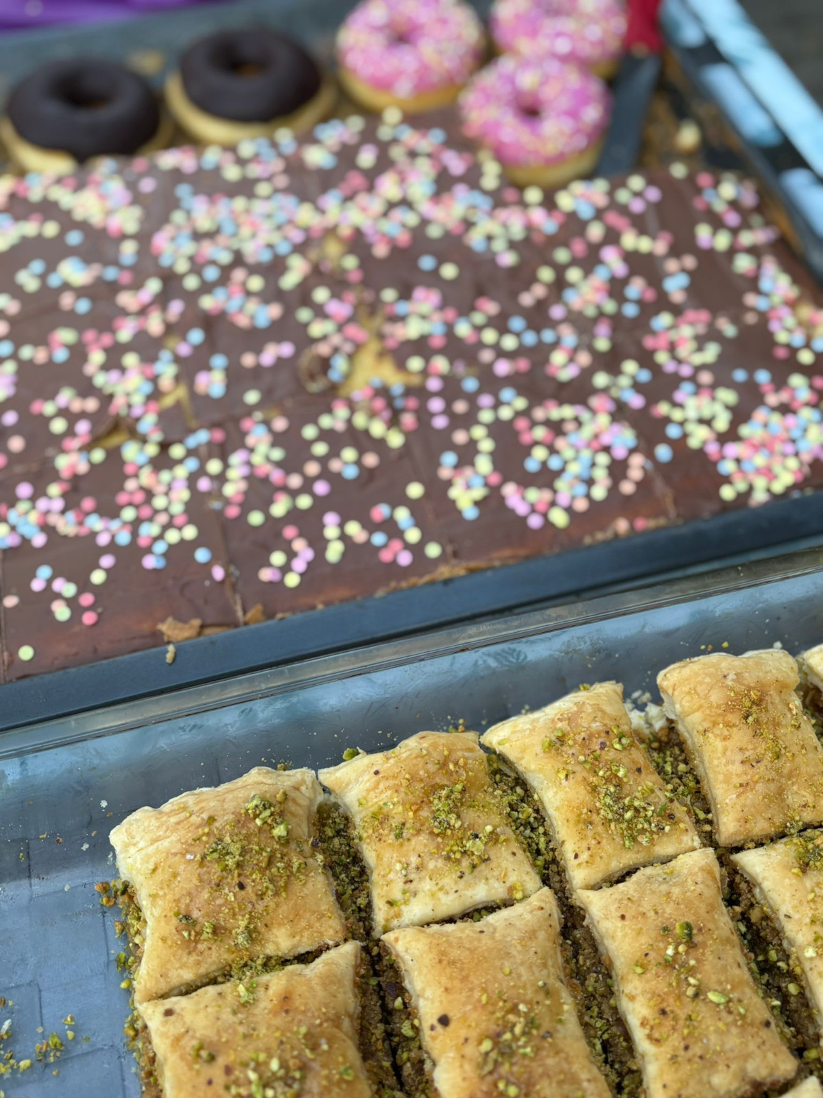 Punktspiel mit Kuchenverkauf