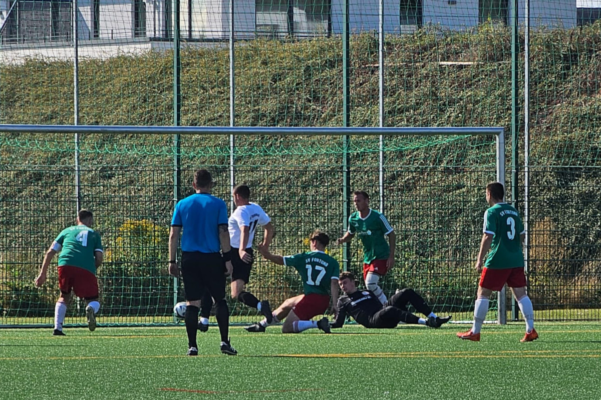 Sieg gegen Großschwabhausen - Erste gewinnt 5:2