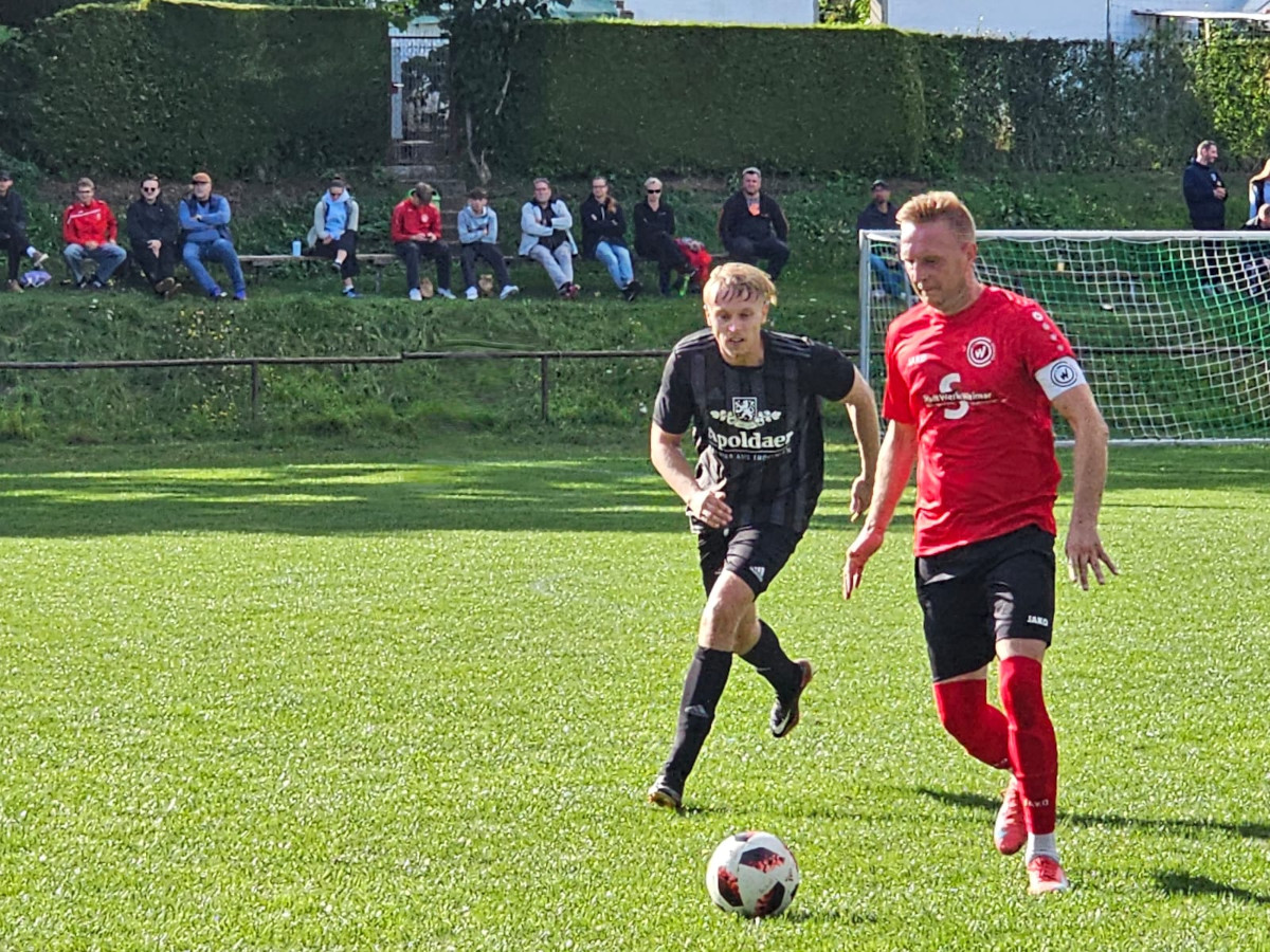 Auswärtssieg beim VfB - Erste gewinnt 2:1 Auswärtssieg beim VfB - Erste gewinnt 2:1