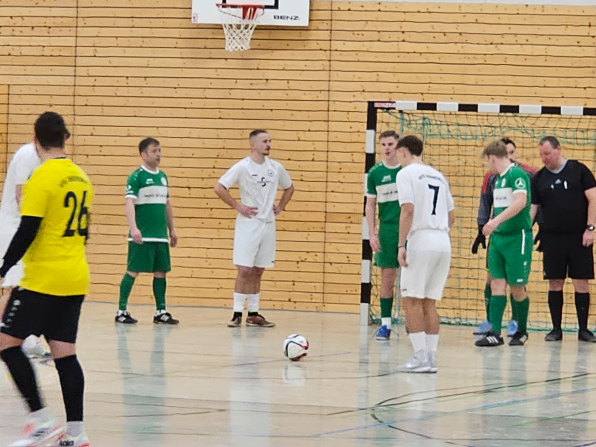 Hallenkreismeisterschaft – Vorrunde Männer Hallenkreismeisterschaft – Vorrunde Männer