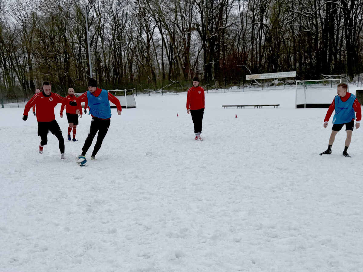 Trainingslager Tag 1 – Feuerkuppe, Straußfurt