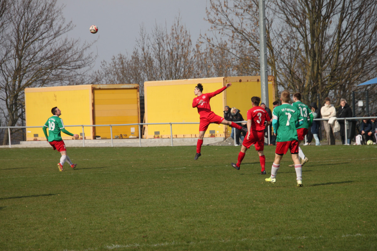 Auswärtssieg im Spitzenspiel - Erste gewinnt 1:0