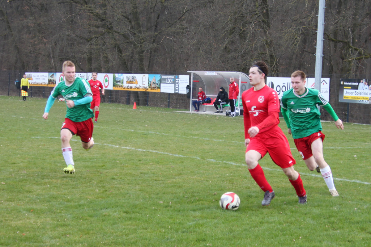 Auswärtssieg im Spitzenspiel - Erste gewinnt 1:0