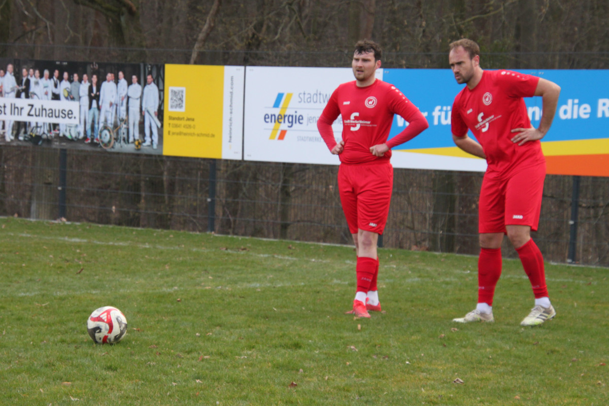 Auswärtssieg im Spitzenspiel - Erste gewinnt 1:0