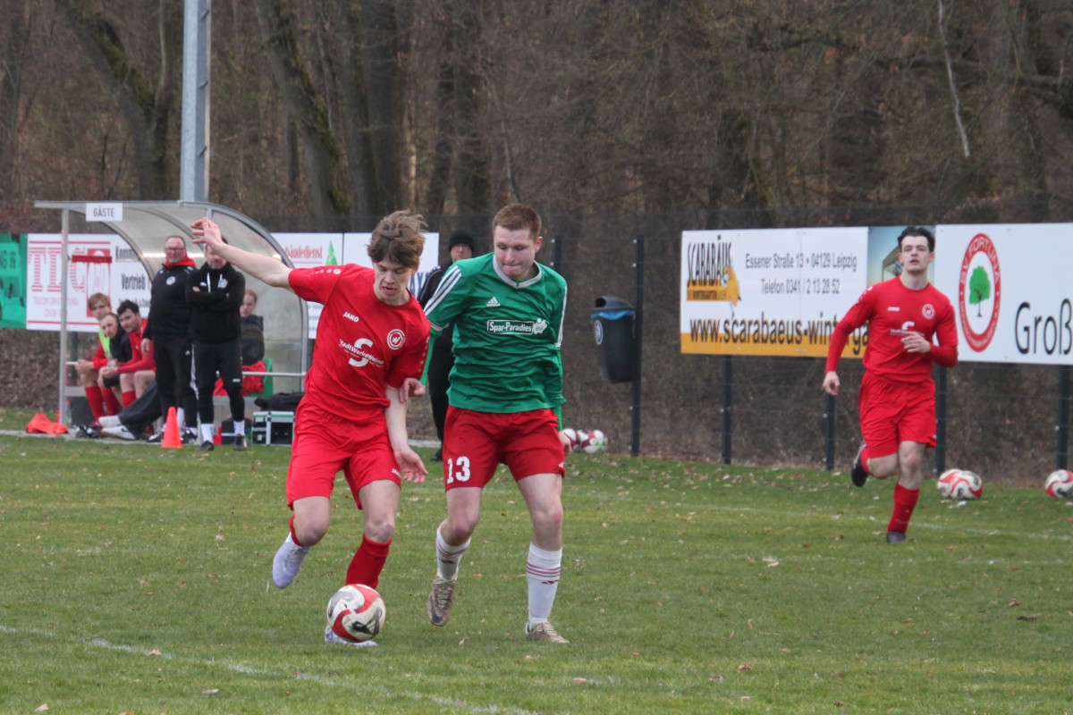Auswärtssieg im Spitzenspiel - Erste gewinnt 1:0