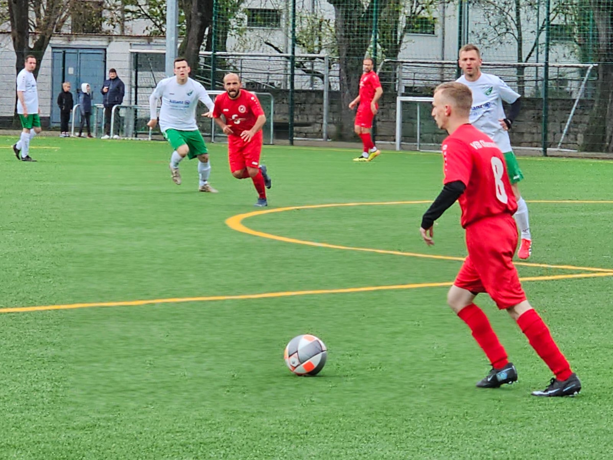 Kantersieg gegen Großobringen - Erste gewinnt 9:0