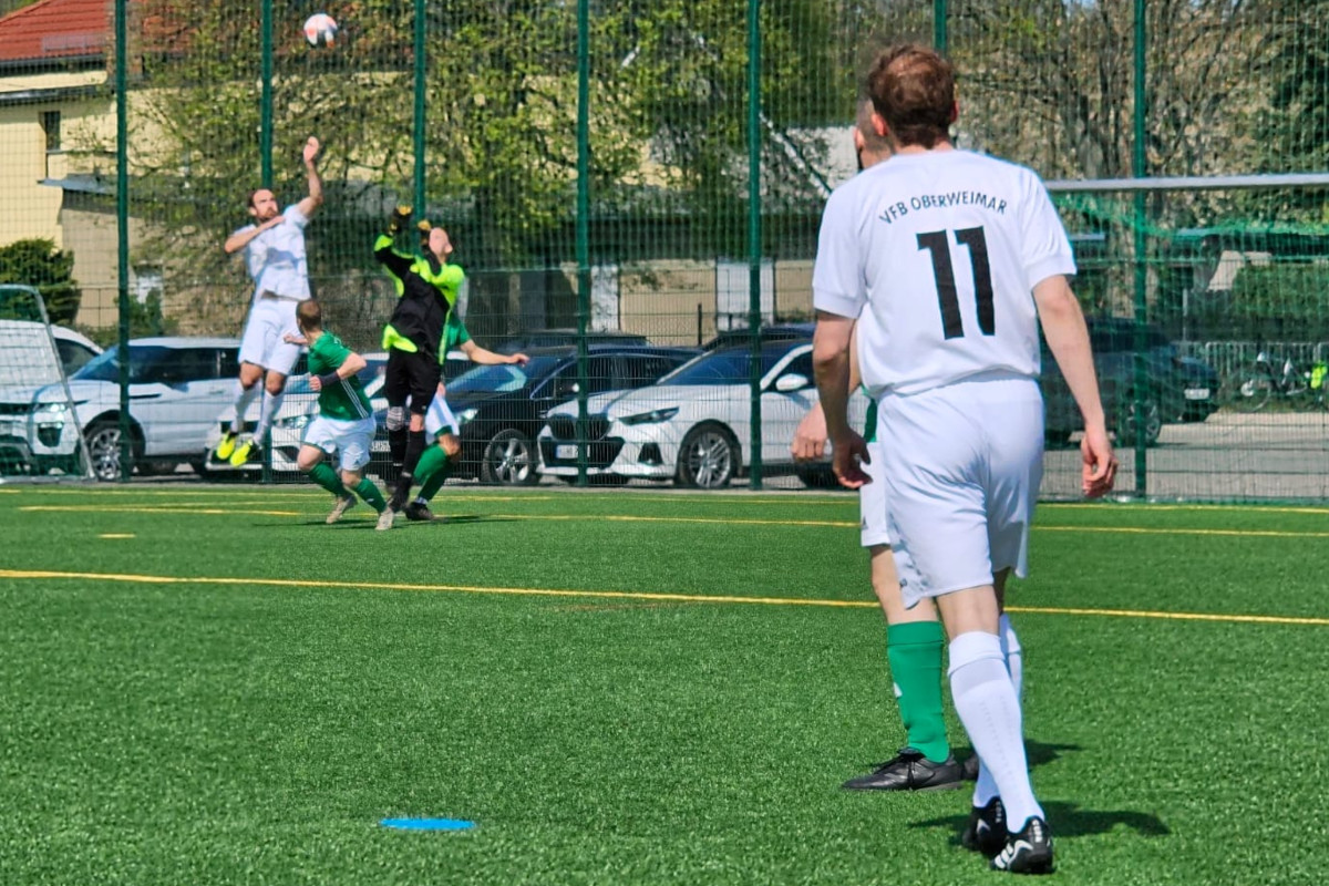 Heimsieg gegen Zottelstedt - Erste gewinnt 7:0
