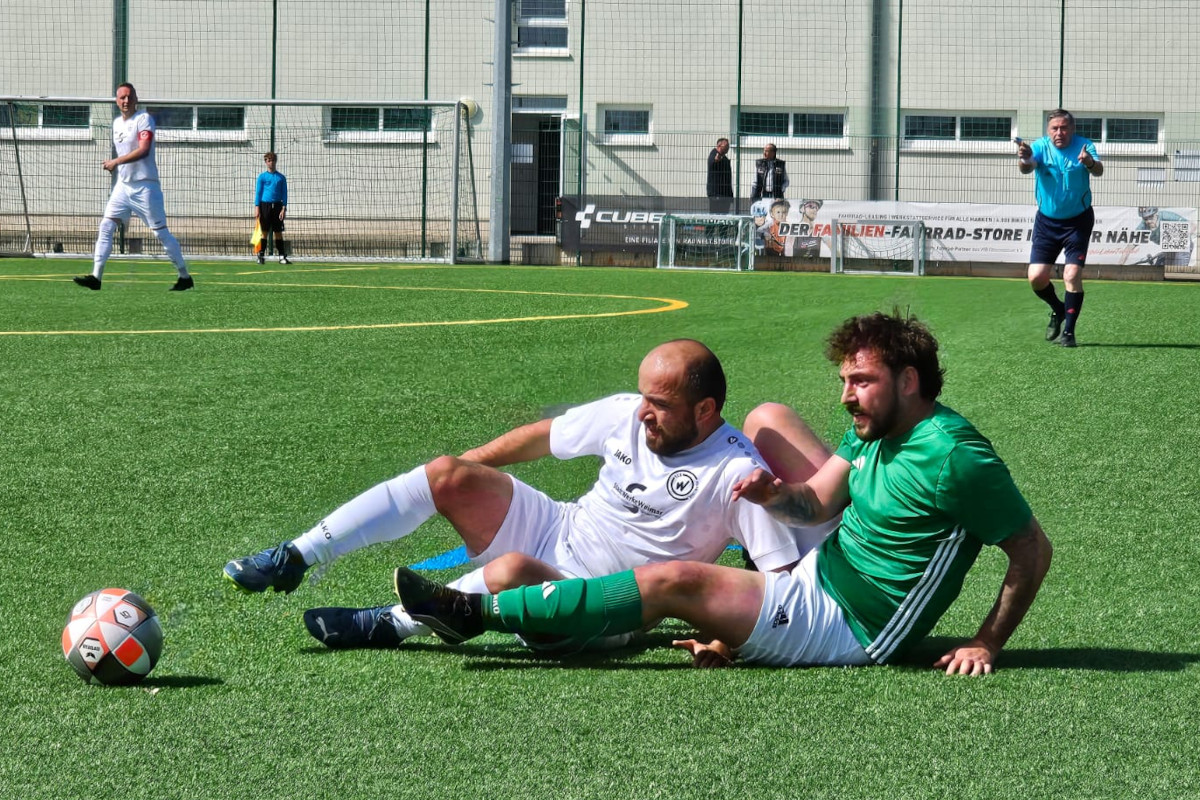 Heimsieg gegen Zottelstedt - Erste gewinnt 7:0