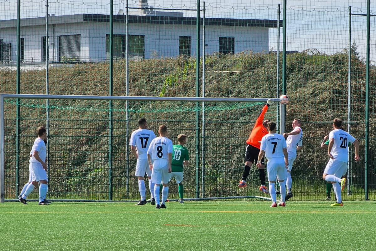 Heimsieg gegen Zottelstedt - Erste gewinnt 7:0