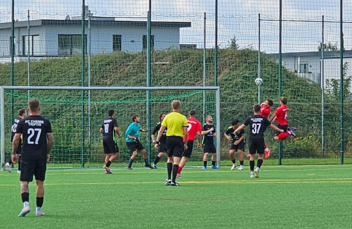 Knapper Sieg gegen Triptis Knapper Sieg gegen Triptis