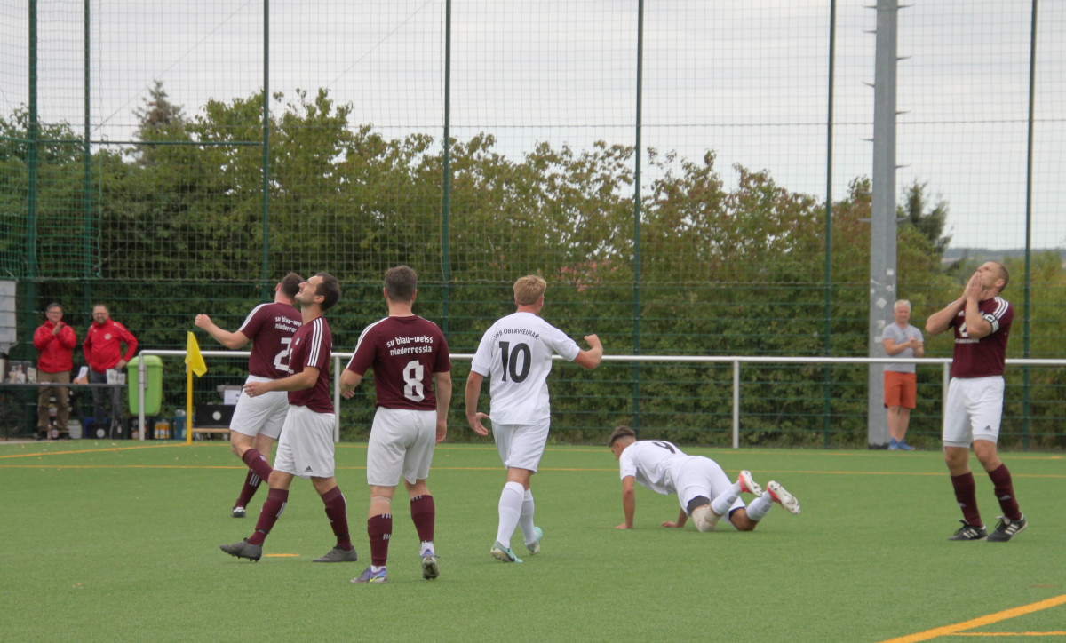 Starker Heimsieg zum Auftakt - Erste gewinnt 7:0 Starker Heimsieg zum Auftakt - Erste gewinnt 7:0