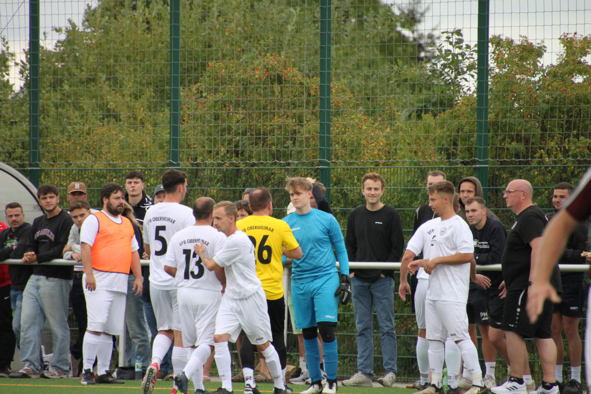 Starker Heimsieg zum Auftakt - Erste gewinnt 7:0 Starker Heimsieg zum Auftakt - Erste gewinnt 7:0