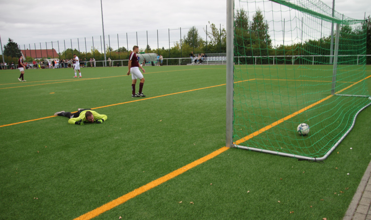 Starker Heimsieg zum Auftakt - Erste gewinnt 7:0 Starker Heimsieg zum Auftakt - Erste gewinnt 7:0