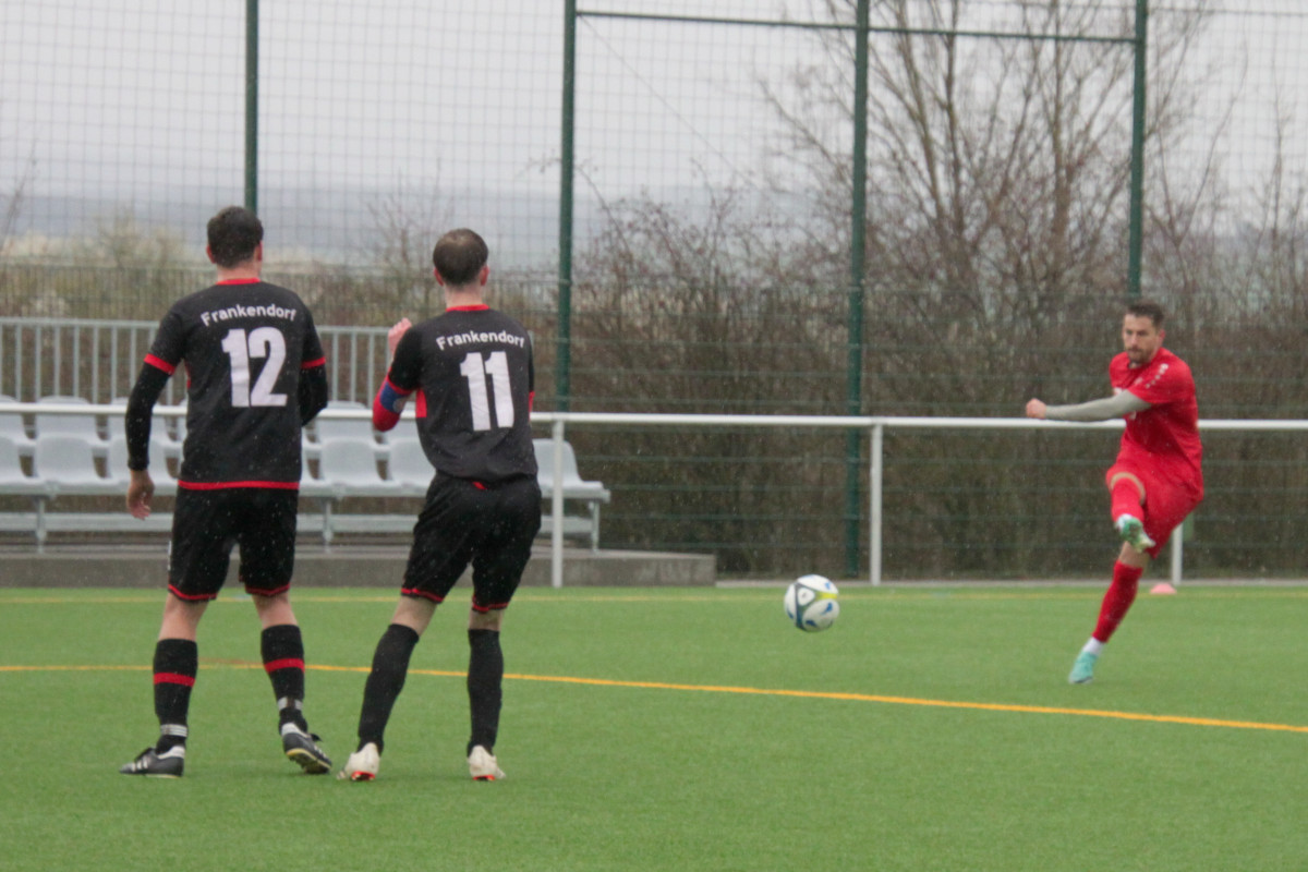 Erfolgsserie geht weiter - Zweite siegt verdient gegen Frankendorf Erfolgsserie geht weiter - Zweite siegt verdient gegen Frankendorf