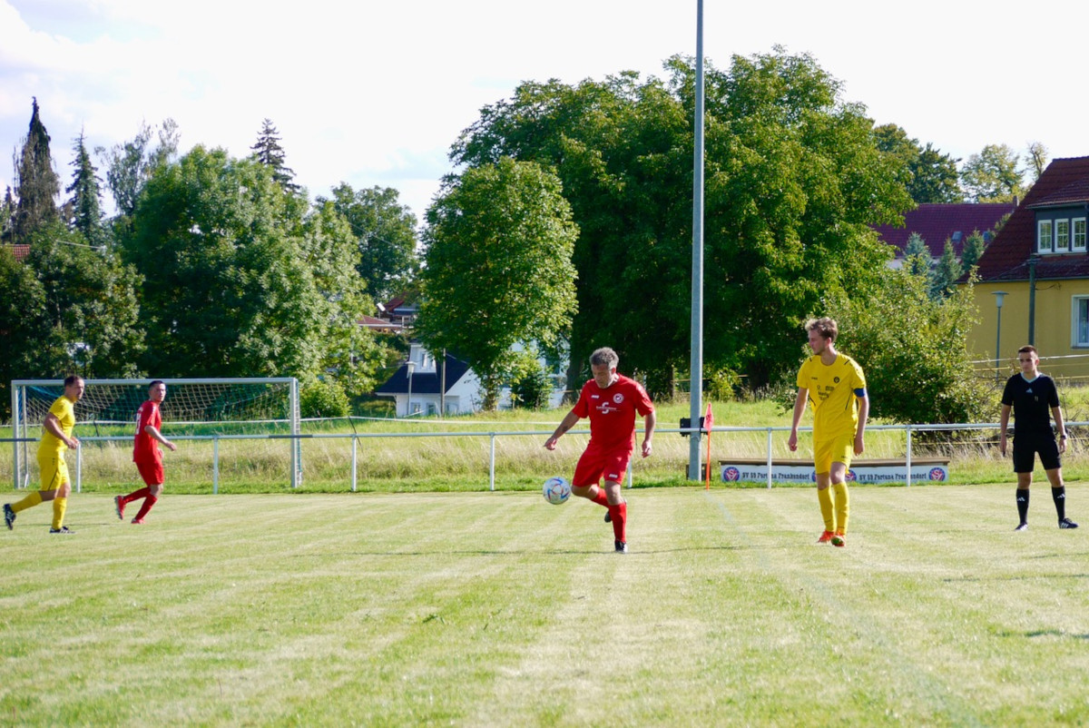 Die Zweite holt einen Auswärtspunkt in Frankendorf