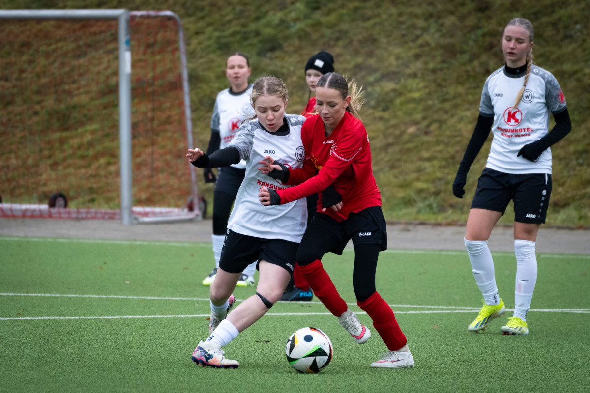 Pokalhalbfinale erreicht! B-Juniorinnen des VfB Oberweimar siegen 2:0 in Zella-Mehlis