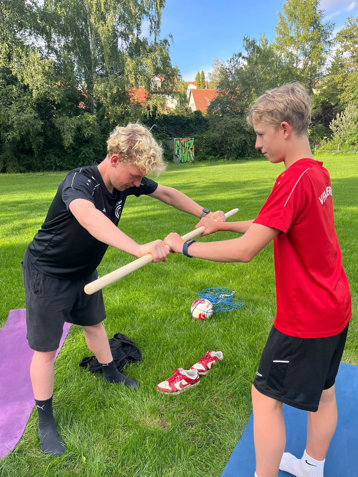 WORKOUT auf dem Parksportplatz WORKOUT auf dem Parksportplatz