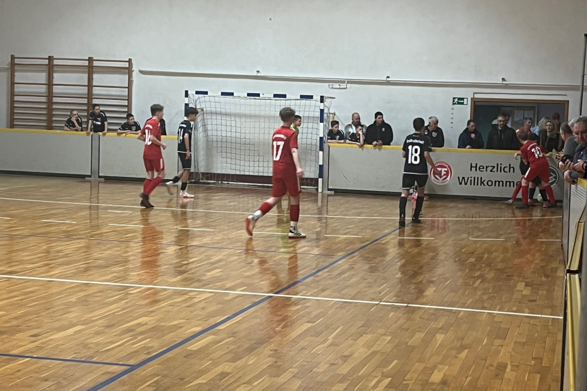 Turniersieg über Bande