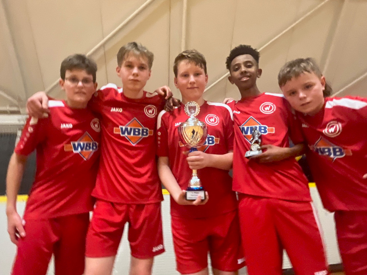 Turniersieg über Bande