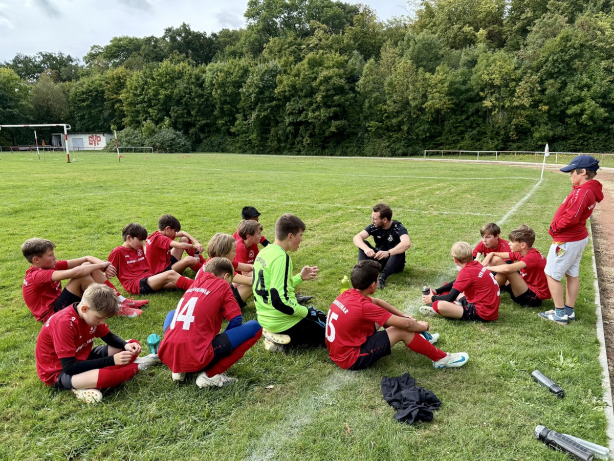 VfB Oberweimar D1 Junioren holen auswärts in Pfiffelbach nächsten Sieg - Tabellenführer VfB Oberweimar D1 Junioren holen auswärts in Pfiffelbach nächsten Sieg - Tabellenführer
