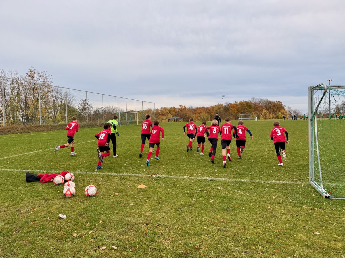 VfB Oberweimar D1-Junioren siegen souverän mit 6:0 in Ettersburg