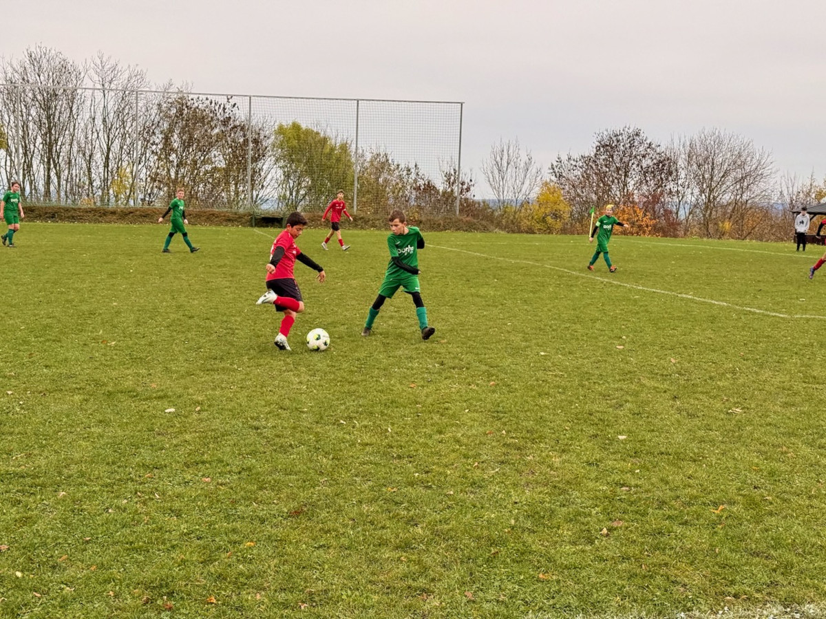 VfB Oberweimar D1-Junioren siegen souverän mit 6:0 in Ettersburg