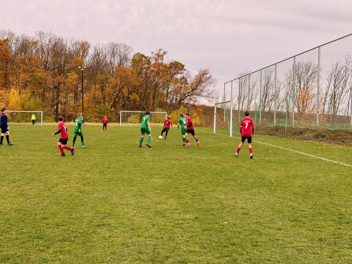 VfB Oberweimar D1-Junioren siegen souverän mit 6:0 in Ettersburg