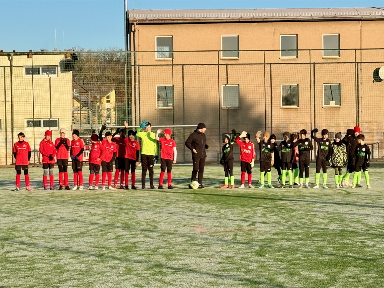3:1 Derbysieg für die D1 Junioren des VfB Oberweimar gegen den SC 03 Weimar 3:1 Derbysieg für die D1 Junioren des VfB Oberweimar gegen den SC 03 Weimar