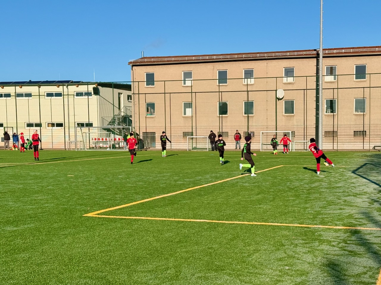 3:1 Derbysieg für die D1 Junioren des VfB Oberweimar gegen den SC 03 Weimar 3:1 Derbysieg für die D1 Junioren des VfB Oberweimar gegen den SC 03 Weimar