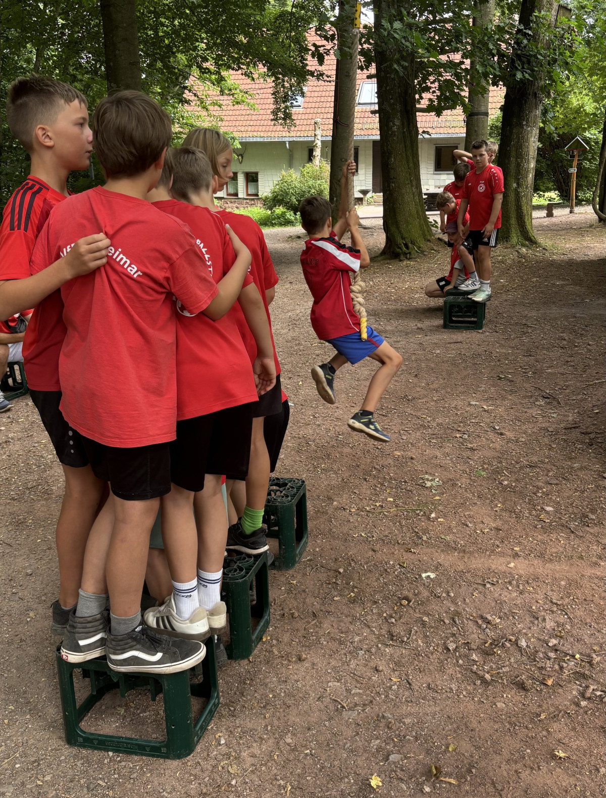 Trainingslager der D2 Junioren im Waldhof Finsterbergen Trainingslager der D2 Junioren im Waldhof Finsterbergen