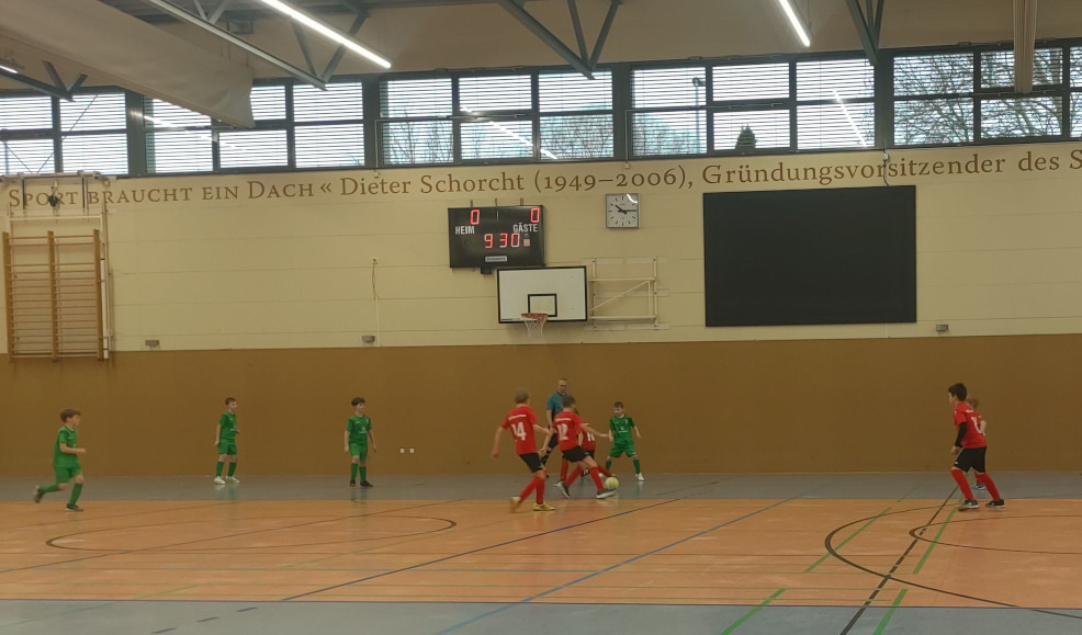 E1 mit Gruppensieg in der Vorrunde