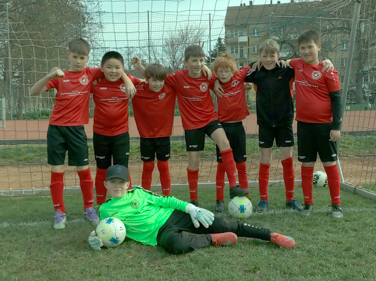 E1 unterliegt unglücklich E1 unterliegt unglücklich