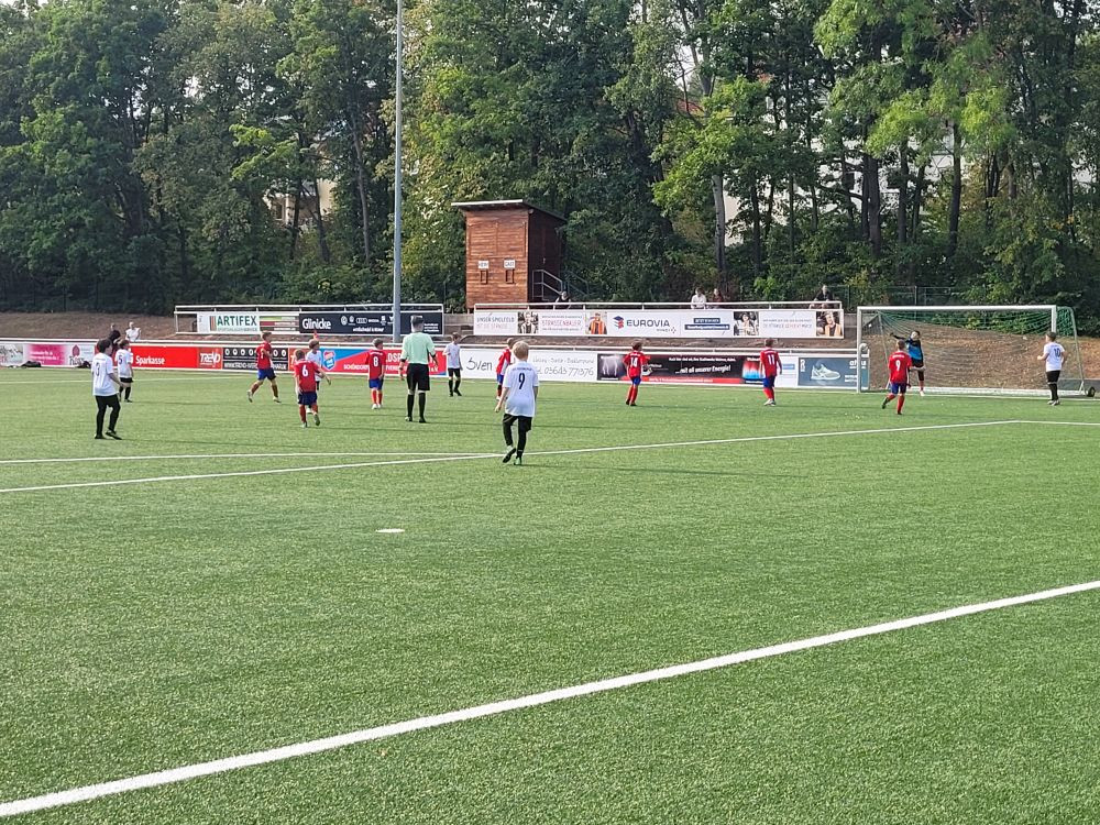 Souveräner Vorrundensieg für die E2 Junioren im Kreispokal Souveräner Vorrundensieg für die E2 Junioren im Kreispokal