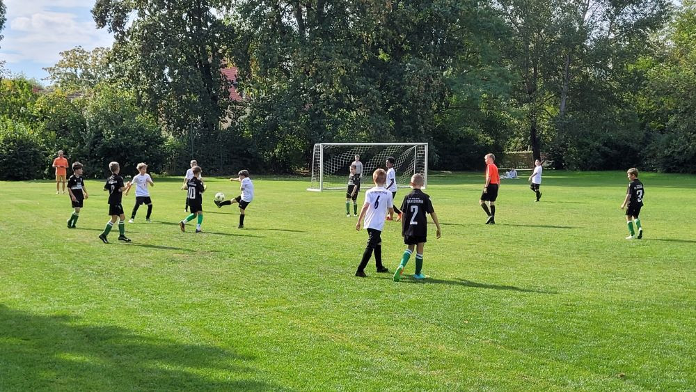 E2 Junioren schaffen Einzug in die nächste Pokal-Runde E2 Junioren schaffen Einzug in die nächste Pokal-Runde