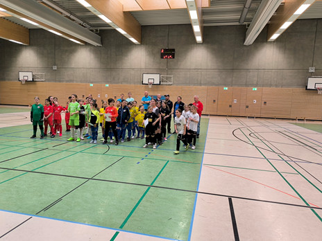 Bronzeglanz beim „Goldenen Traktor“: E-Mädels des VfB Oberweimar erspielten sich Platz 3