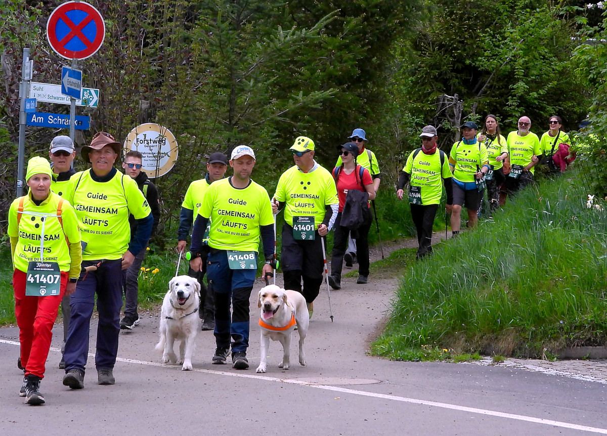 Rennsteigrekord durch inklusive Wandergruppe geplant Rennsteigrekord durch inklusive Wandergruppe geplant